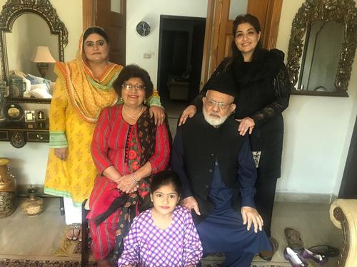 Dr. Zahoor Ahmad Azhar with family